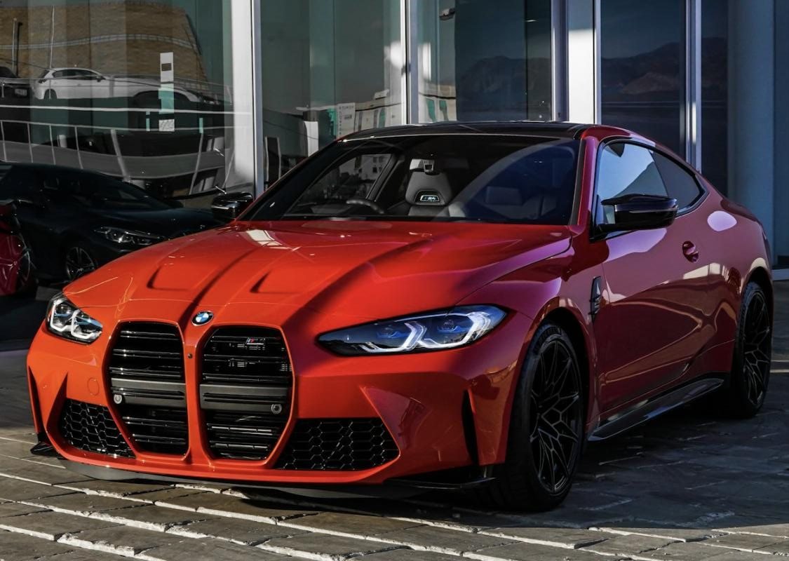 Red BMW G82 M4